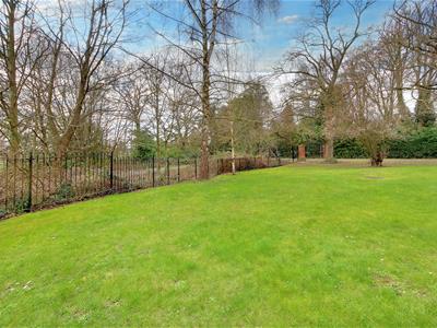 Property image 11 of home to buy in 47 Azalea Close, St. Albans